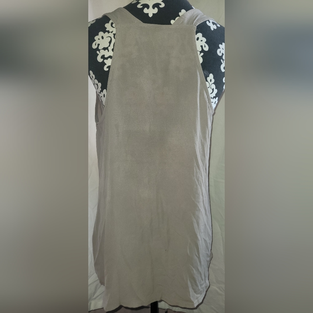 Blouse - Picture 2 of 3